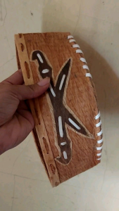 Peci kulit kayu motif pedang Tinggi 8 9 10 11