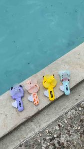 Kipas Angin Mini Karakter Animasi Genggam Tekan - Warna Cerah