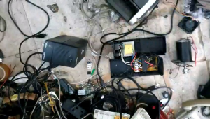 Kích điện 12v ra 220v hết bình mới ngắt Emerson PSA600-BX 360w. Giá chưa bình Chưa dây