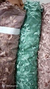 TILE MOTIF BUNGA TIMBUL FULL SWAROVSKI HARGA PER SETENGAH METER by iem4textile