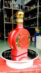 Vỏ Chai Hồng Tửu 500Ml Thủy Tinh Cao Cấp Trang Trí Nhà Cửa Rất Đẹp. Chai Rỗng Không Có Chất Lỏng Bên Trong.
