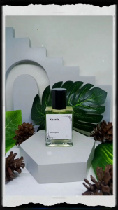 Naeris Parfume Skandalous 30 ml tahan lama !!