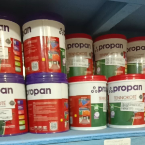 Cat Propan Tennokote: Solusi Cat untuk Lapangan, Taman, Tembok, Carport, dan Halaman Isi 1 Kg