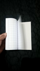 Buku Kotak Buku Petak Besar