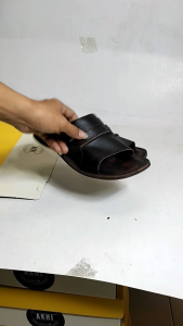 Sandal Kulit Pria Selop Pijakan Karet Lentur