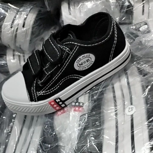 sepatu anak2 nb prepet pendek sekolah anak