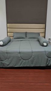 MIDORI Home รุ่น City Life ชุดเครื่องนอน รวมลาย Butterfly สีเทาเข้ม เทาอ่อน