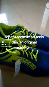 sepatu badminton tenis dan lari markkumi