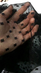 vải voan lưới thêu màu đen co dãn( khổ 1m6 ) may đầm váy áo kiểu thiết kế thời trang