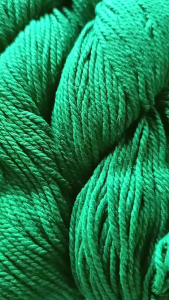 เชือกฟอกนิ่ม เชือกฝ้ายเบอร์12 ขนาด2มิล สีสันสดใส สวยถูกใจ เส้นฝ้ายไม่แข็ง นิ่มมาก เหมาะสำหรับงานถัก งานDIY ถักกระเป๋า ถักหมวก ฯลฯ ขายเป็นใจ ใจละ 100 กรัม สีแดง️ สีแห่งความรุ่งโรจน์ สัญลักษณ์แห่งความโชคดี สีเหลือง️สีแห่งความเจริญรุ่งเรือง