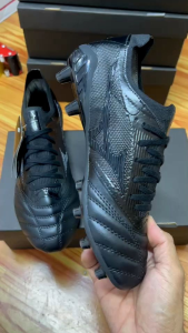 รองเท้าสตั๊ด 100% รับประกันตรงปกแท้ หนังแท้ ใส่ไม่พอดีเปลี่ยนไซส์ได้ เย็บพื้นปักชื่อทักมาที่แชท