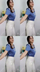 เสื้อยีนส์เนื้อผ้ายืดได้ค่ะคอกลมแขนสั้นแต่งสายที่ไหลปักผีเสื้อ