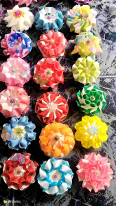 ดอกไม้โปรยทานคละแบบคละสี แพ็คละ 50ชิ้น