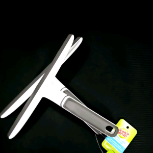 3M Scotch Brite STREAK-FREE SQUEEGEE ( 1pc ) Dual Blade Cleans Without Leaving Streaks