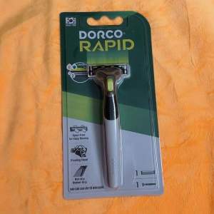Dao cạo Dorco TNA4001