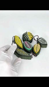 CLICK-ET! Houseplant Leaf Clicker Keychain by Slycelab 3DPrinted Fidget Toy Monstera Plant