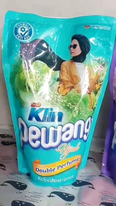 SO KLIN PEWANGI 800ml Double parfume Pewangi pakaian anti Bau. Formula membuat pakaian wangi sepanjang hari