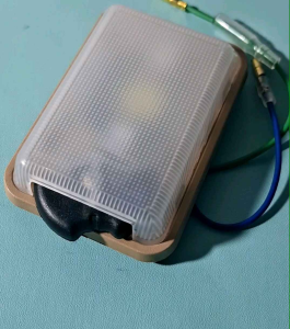 Lampu Plafon Isuzu Panther Warna Cream