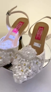 Wedding high heels selop wanita motif brukat depan di hiasi dengan payet mutiara cantik