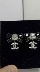 Black Crystal Bow Rhinestone Double C Drop Earrings 黑方水晶蝴蝶结满钻双C吊坠耳钉