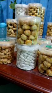 kue nastar paket 3 rasa  ukuran 250 GR bebas request cocok buat cemilan suguhan tamuhari biasa lebaran natalimlek dan lain nya