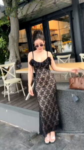 G. เดรสยาวผ้าลูกไม้ยืด’ สายปรับความยาวได้ แต่งระบายช่วงหน้าอก งานซิปหลัง ทรงสวย ลุคติดแกรมมากซิส