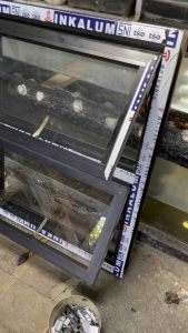 Kusen aluminium model jendela alumunium casemen 3profil bukaan atas bawah ukuran T100 x L60 free palet kayu