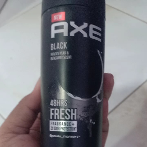 AXE Deodorant Body Spray Parfum Pria Black 135ml