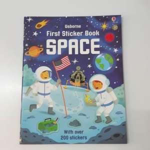 space สมุดภาพสติ๊กเกอร์ชุดอวกาศ Usborne sticker book หนังสือนิทานภาษาอังกฤษ หนังสือUsborne หนังสืออัสบอร์นเน่