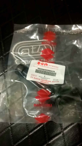 SPARK PLUG CAP FOR RAIDER 150 original susuki parts