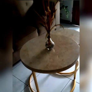Set meja tamu model nesting rangka besi top meja marmer alam asli finishing gold