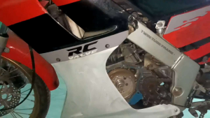 อกไก่NSR150 ตาเหลี่ยม ไฟเบอร์กลาส งานดิบ