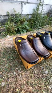 SEPATU PRIA KULIT SANDAL KULIT PRIA SLIP ON SEPATU BUSTONG WL.85