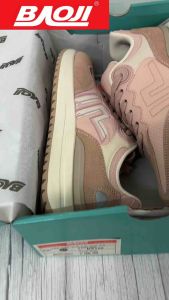 eng, "Sneakers Baoji BXT02 รองเท้าผ้าใบ เครื่องบิดป่า ไซส์หญิง 37-41 รูปแบบ Velvet Leather ของ PopCulther