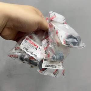 Bộ ốc treo pô giữa yamaha dành cho spark135 và các dòng ex205-2010 đều sử dụng được