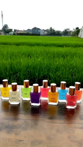 Parfum Daisy: Pilihan Parfum Wanita yang Tepat untuk Acara Formal