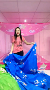 มุ้งกันยุง หลังคาลาย(ต่อชาย) 8ฟุต นอนได้ 2-3คน มุ้งกันยุง4หู อย่างดี ไซส์มาตรฐาน ตราพัชรี