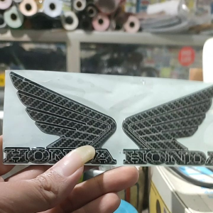 Emblem Sayap Honda Karbon Hitam