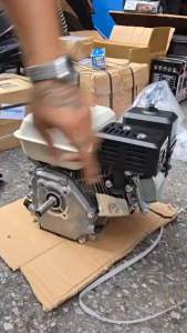 KANTO เครื่องยนต์เอนกประสงค์ 6.5 HP เครื่องยนต์ 4 จังหวะ รุ่น KT-G200 สีแดง แกนเพลาใหญ่ 19 mm สามารถสวมมู่เล่ - ใช้กับปั๊มพ่นยา 3 สูบ ปั๊มลม รถเข็นตัดหญ้า เครื่องโม่ปูนปั๊มสูบน้ำเพลาลอย ต่อสายจี้ปูน เครื่องตบดิน เป็นเครื่องเรือหางยาว ใช้ในงานการเกษตร ก่อ