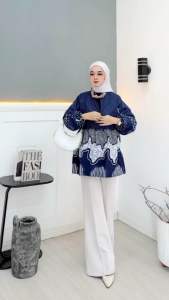 Blus Batik Wanita Kerja Kantoran Modern Kekinian