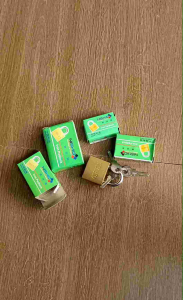 Gembok Kuning Serbaguna 30mm, 40mm, 50mm: Keamanan Tahan Lama