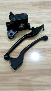 Master Rem Atas Assy Depan Hitam Beat Karbu KVY Beat Vario Karbu 110 Spacy Karbu Beat Esp Beat Pop Rumah Minyak Rem Assy Depan Hitam Beat Vario Karbu 110 Spacy Karbu Handle Kiri Handle Kanan Beat Karbu Esp Pop Vario Karbu 110 Spacy Karbu