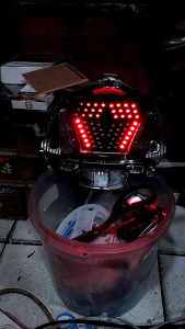 lampu running revo fit fo injeksi/ revo x fi injeksi 5 tr 8 mode otomatis tingal colok bonus lem