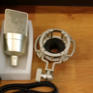 U103 condenser microphone for live streaming n recording for pc