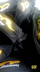 TOTOPONG SUNDA PRIA DEWASA BORDIR / POLOS HITAM BENDO SUNDA - GOF