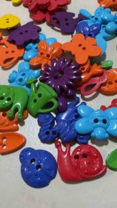 20 pcs garden buttons mix insects buttons bee butterfly snail flower frog pot buttons for sewing crafts