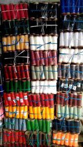 Benang Obras Polyester isi 3 Pcs Warna Lengkap