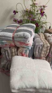 Set 2 chiếc Khăn tắm cotton organic mềm mại xuất Nhật chất cotton organic mềm mại thấm hút tốt 60x120cm