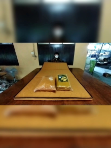 ที่นอนพระยางPEแบบพับได้(มีถุงซิปใส่เก็บ) แบบชุด 1 ชุดมี 3 ชิ้นมีที่นอน มีหมอน มีผ้าห่มเหมาะสำหรับทำบุญถวายสังฆทานหรืองานบุญต่างๆ