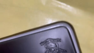 Proses Cepat Bikin Plat Nomor Motor Warna Hitam Sudah Ada Logo